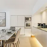 New Luxury Aprtment In Marylebone